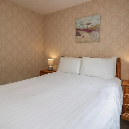 1 * Keswick (Cumbria)