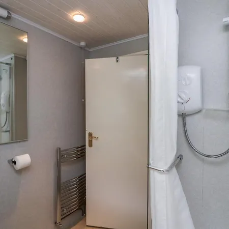 1 * Keswick (Cumbria)